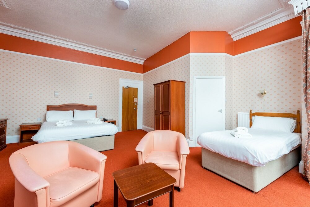 Фото The Esplanade Hotel