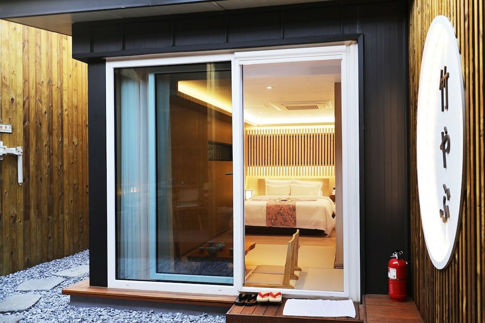 Фото Daejeon Yongjeon Kb