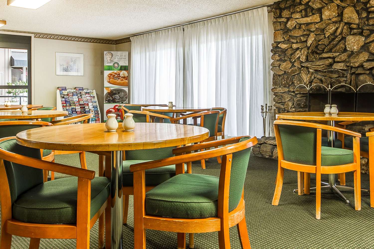 Фото Quality Inn & Suites Silicon Valley