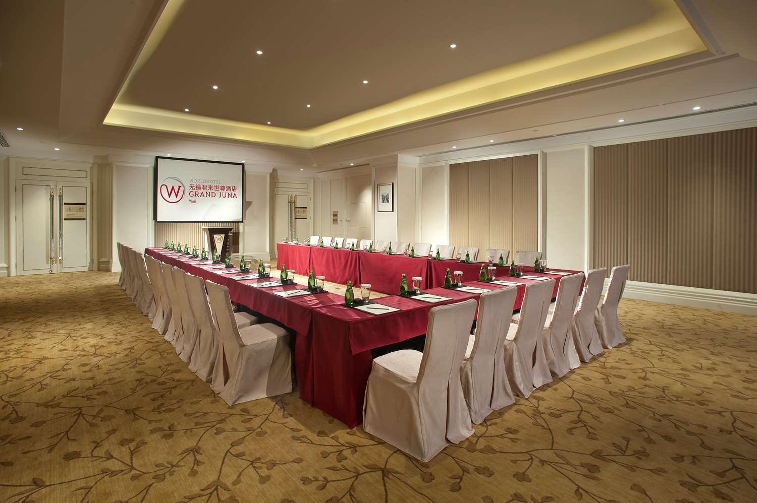 Фото Worldhotel Grand Juna Wuxi