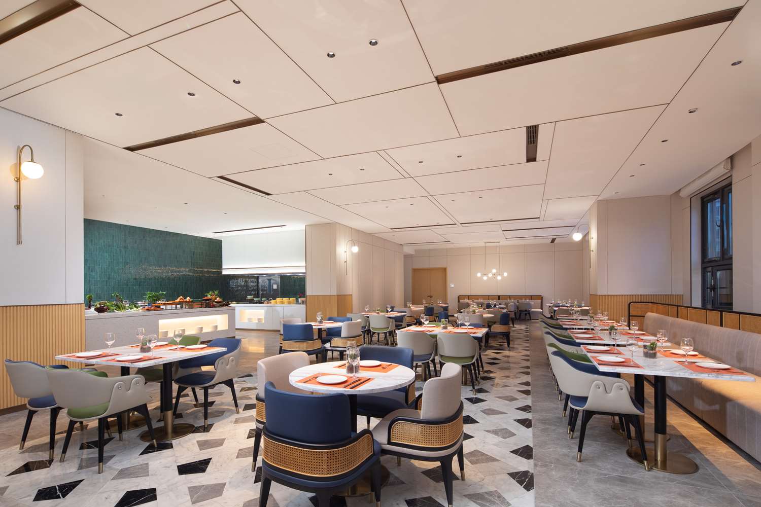 Фото Hilton Garden Inn Chengde Mountain Resort
