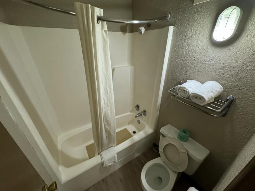 Фото Heritage Inn