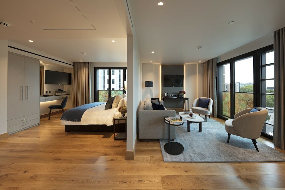 Фото Отель Tower Suites by Blue Orchid