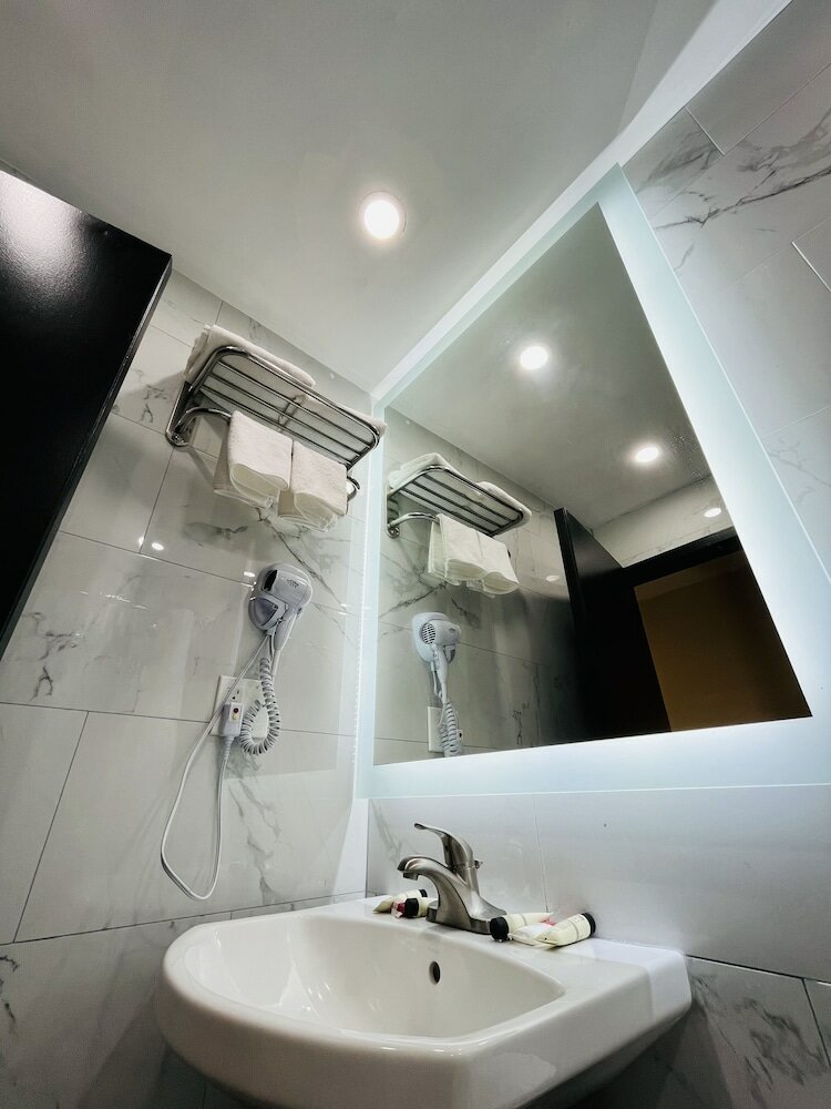 Фото Hotel Key LaGuardia Airport