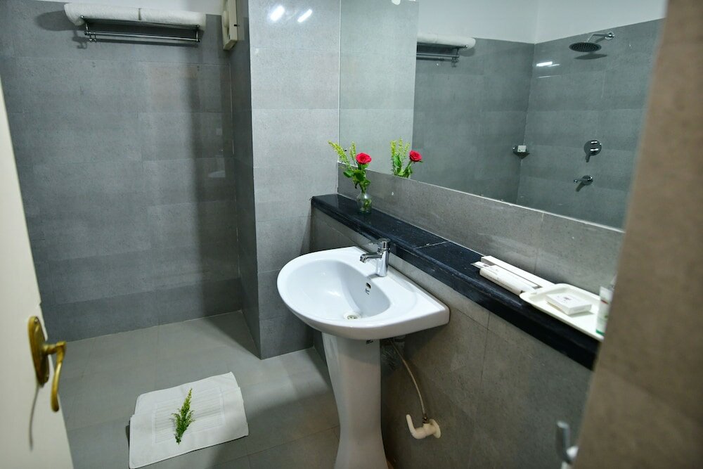 Фото Pride Kadamb Kunj Resort - Bharatpur