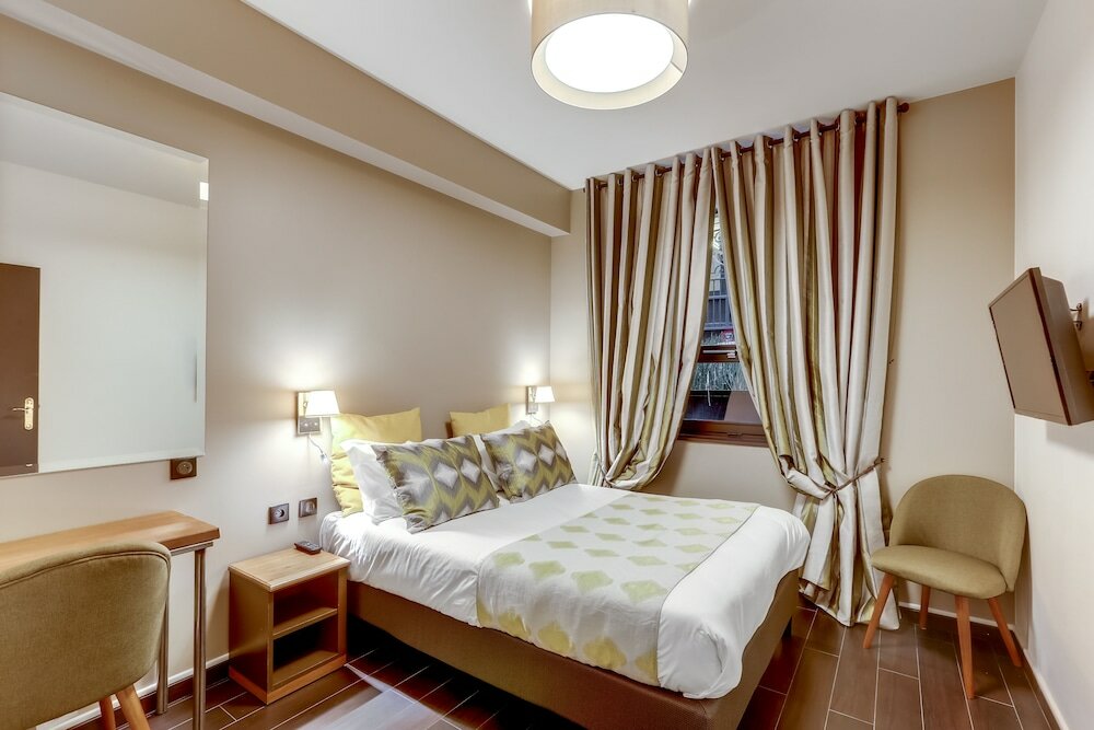 Фото Opera Maintenon