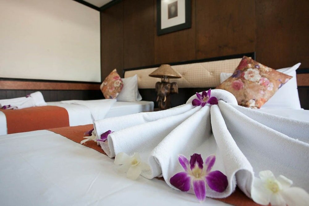 Фото Season Palace Huahin Hotel