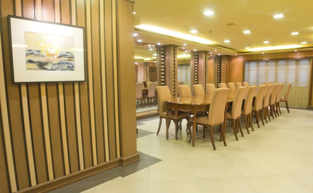 Фото Herald Suites Solana