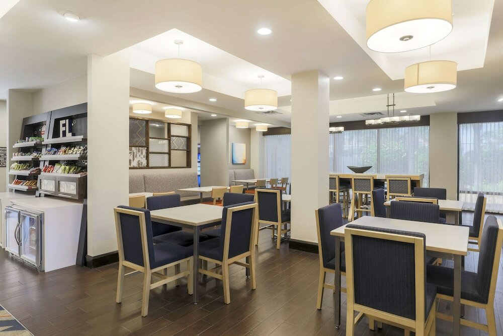 Фото Hampton Inn Fort Walton Beach