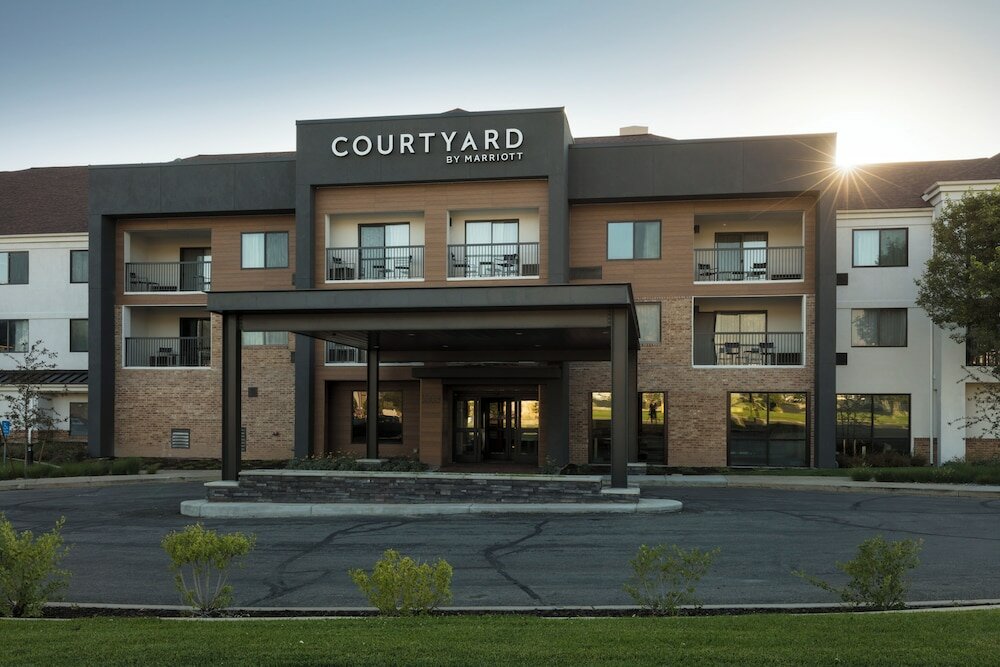 Фото Courtyard by Marriott Layton