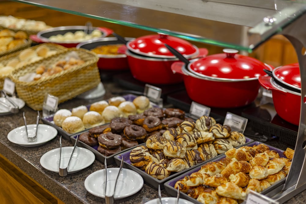 Фото Mercure Curitiba Golden Hotel