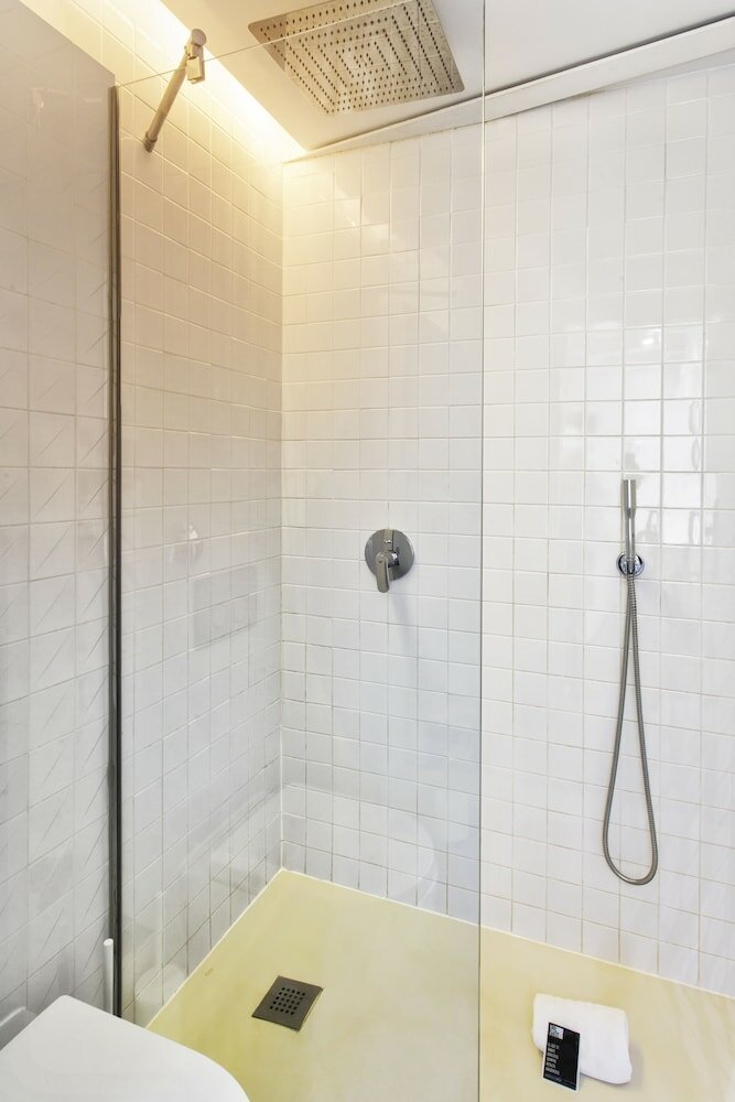 Фото One Shot Prado 23