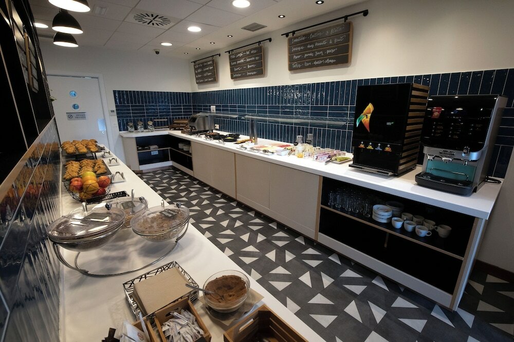 Фото Travelodge Madrid Alcalá