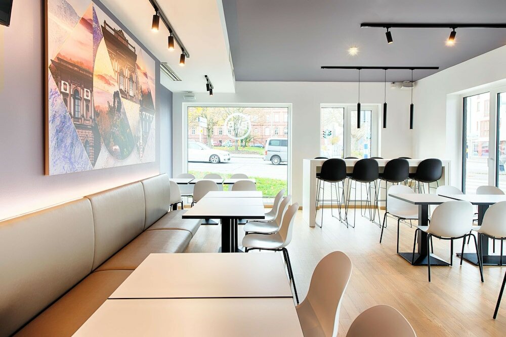 Фото B&b Hotel Kaiserslautern