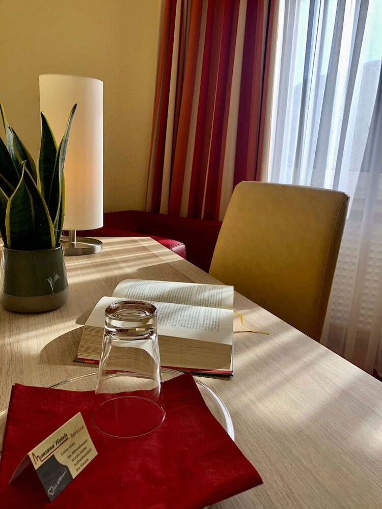 Фото Montana Hotel Köln-Bonn Airport