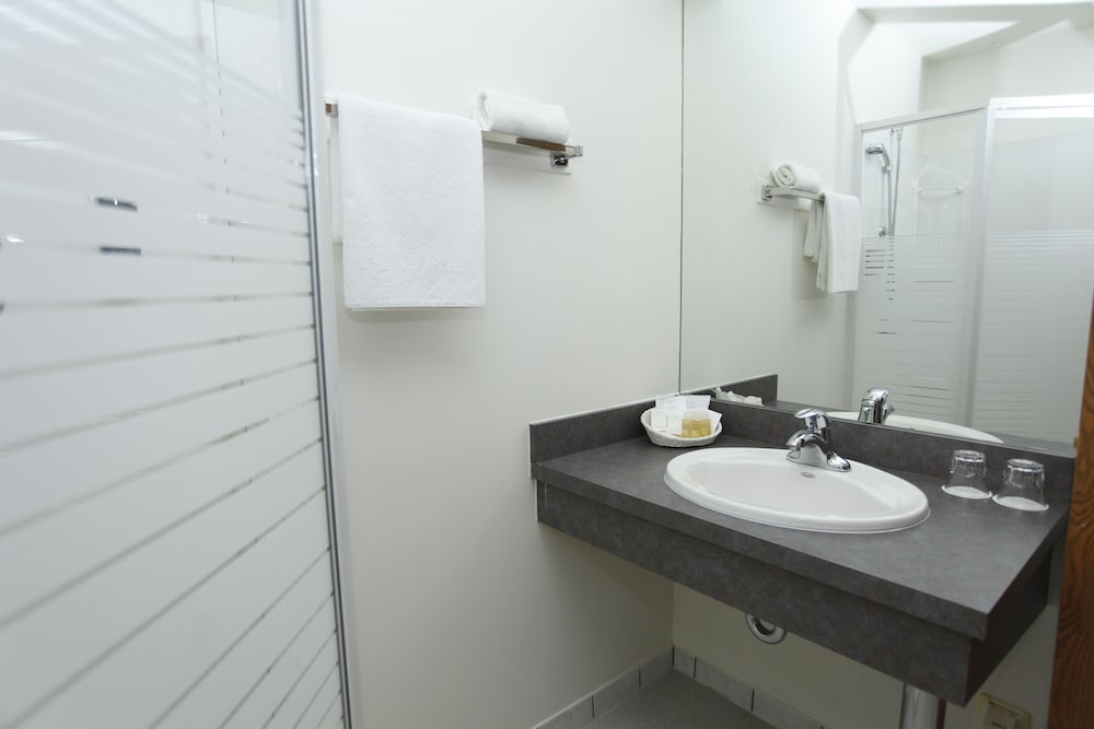 Фото Airport Hotel Mara