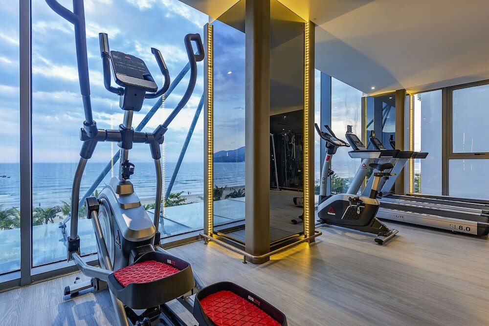 Фото Le Sands Oceanfront Danang Hotel