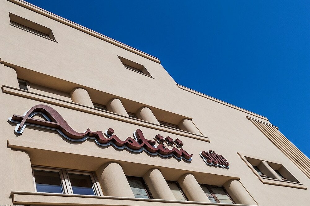 Фото отеля 1