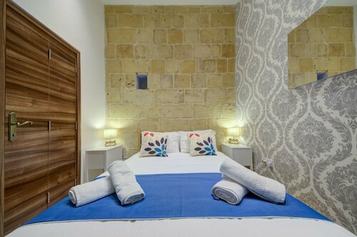Гостиница Tritoni harbour suites в Валлетте