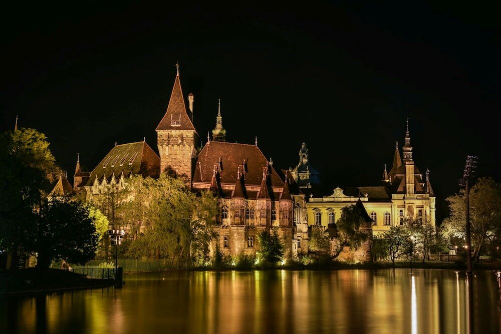 Фото Mamaison Hotel Andrassy Budapest