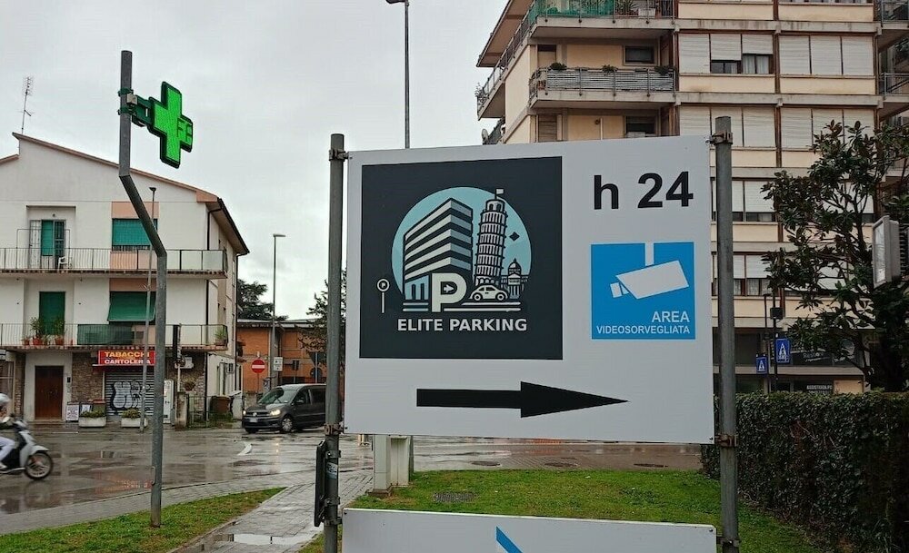 Фото Blue Shades Aparthotel