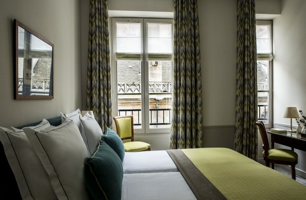 Фото Hôtel de la Place du Louvre