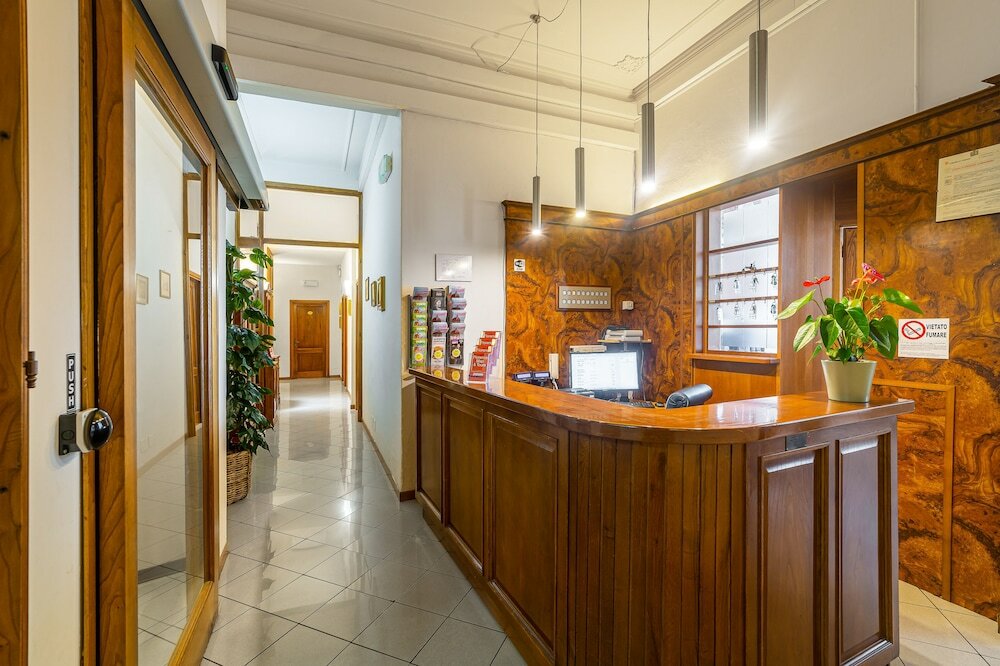 Фото Lilium Hotel