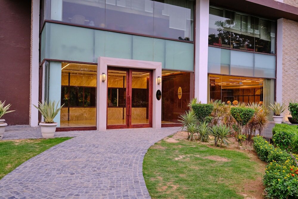 Фото Best Western Country Woods Ambala