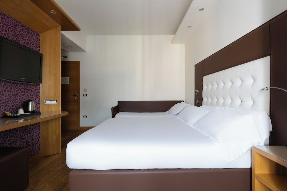 Фото Hotel Royal Caserta