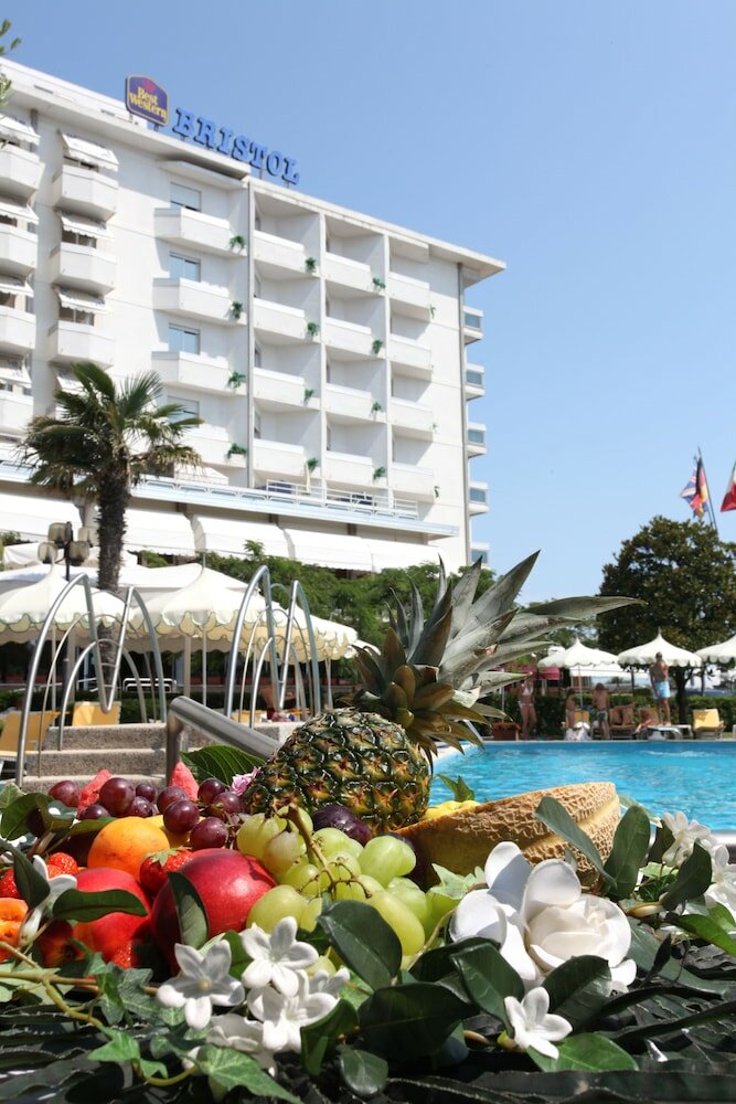 Фото Hotel Bristol