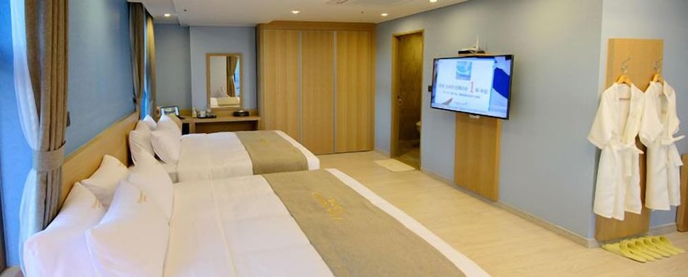 Фото Marianne Hotel