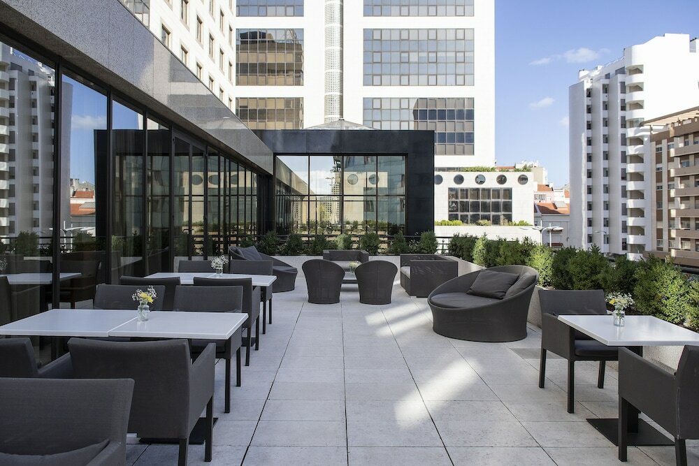 Фото Sana Metropolitan Hotel