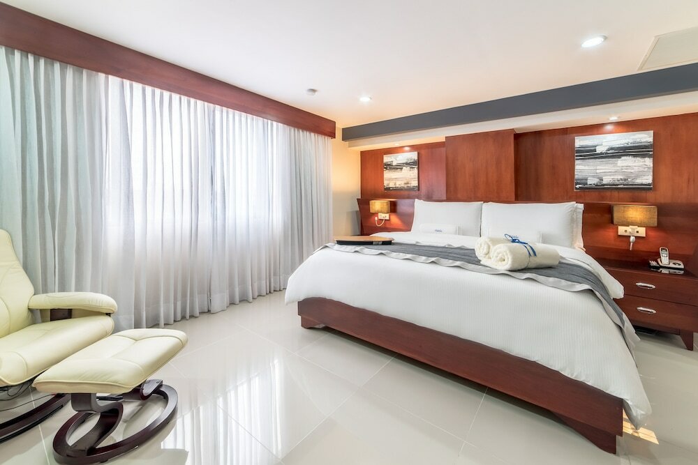 Фото Hodelpa Gran Almirante Hotel & Casino