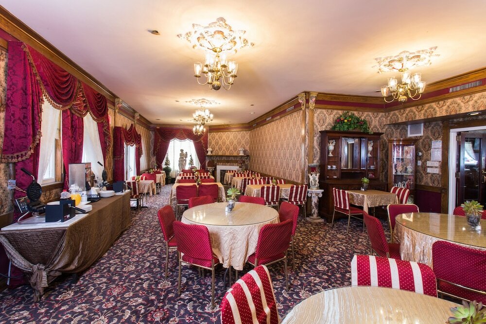 Фото Queen Anne Hotel
