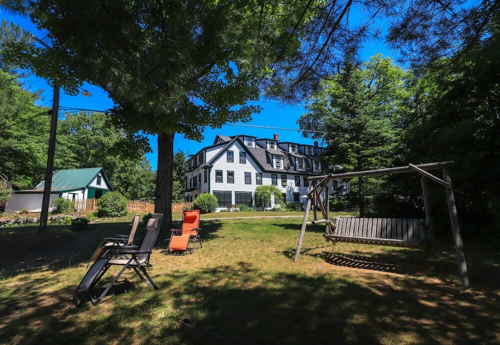 Фото Follansbee Inn