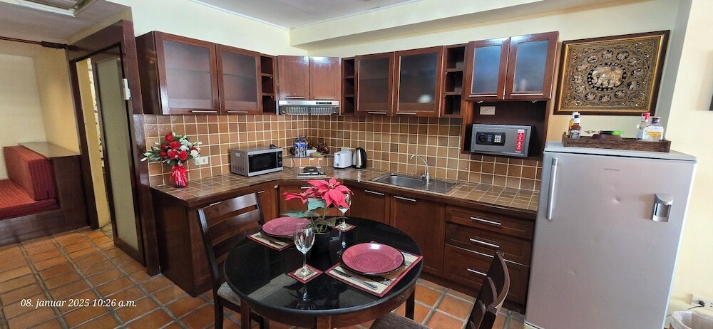 Фото Nirvana Boutique Suites 