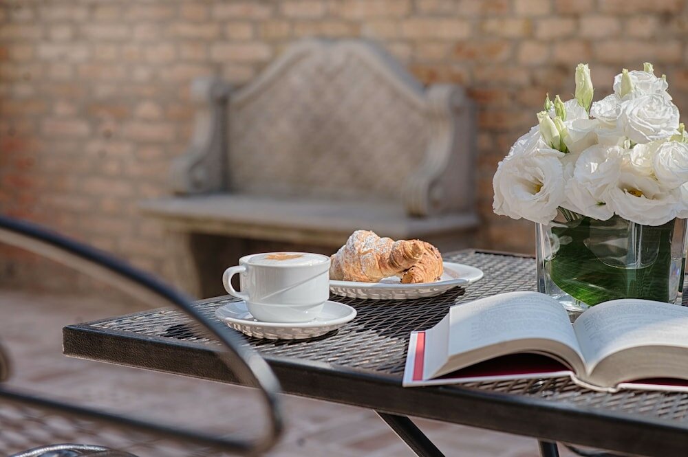 Фото Nh Venezia Santa Lucia