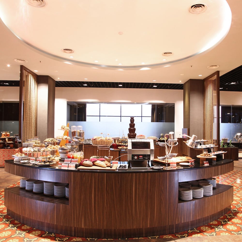 Фото Swiss-Belhotel Cirebon