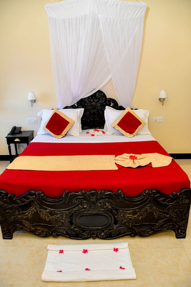 Фото Forodhani Park Hotel