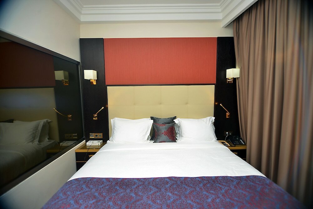 Фото Hôtel Fleur de Lys Plateau