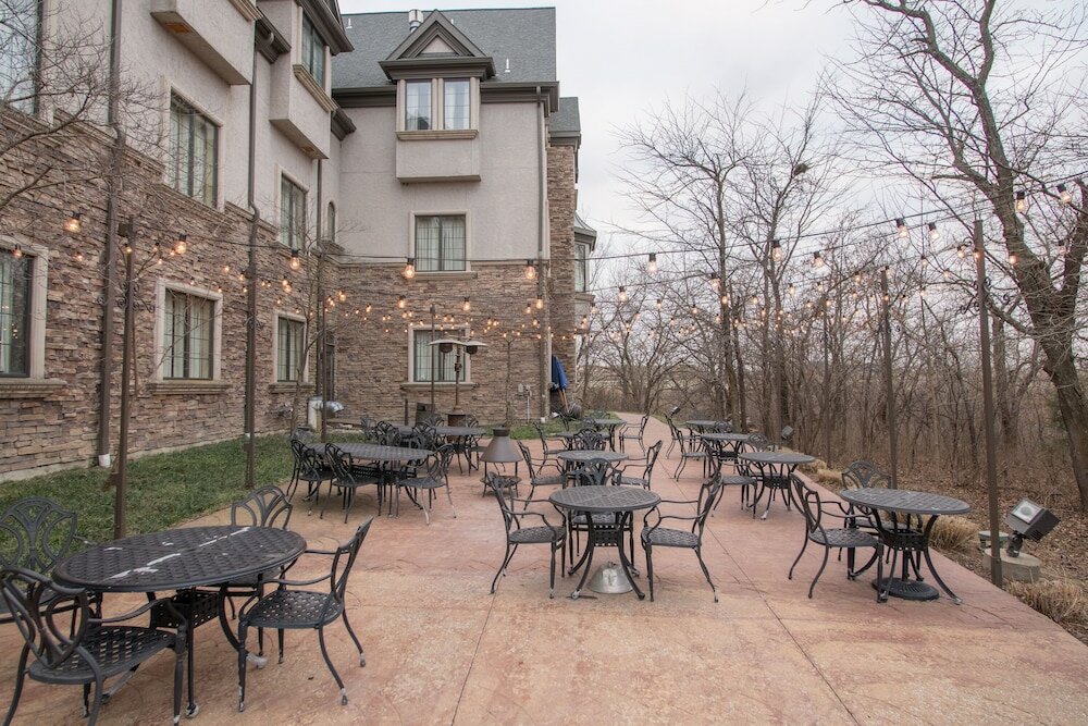 Фото Chateau Avalon, Ascend Hotel Collection