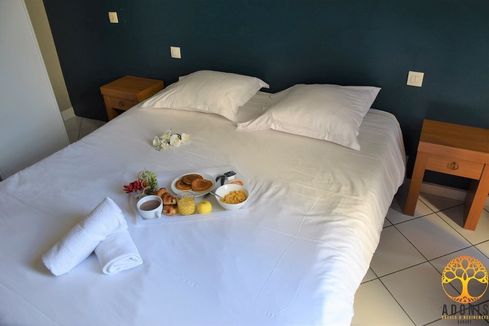 Фото Adonis Sanary Grand Hotel des Bains