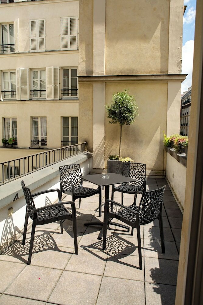 Фото Hôtel Monsieur & SPA