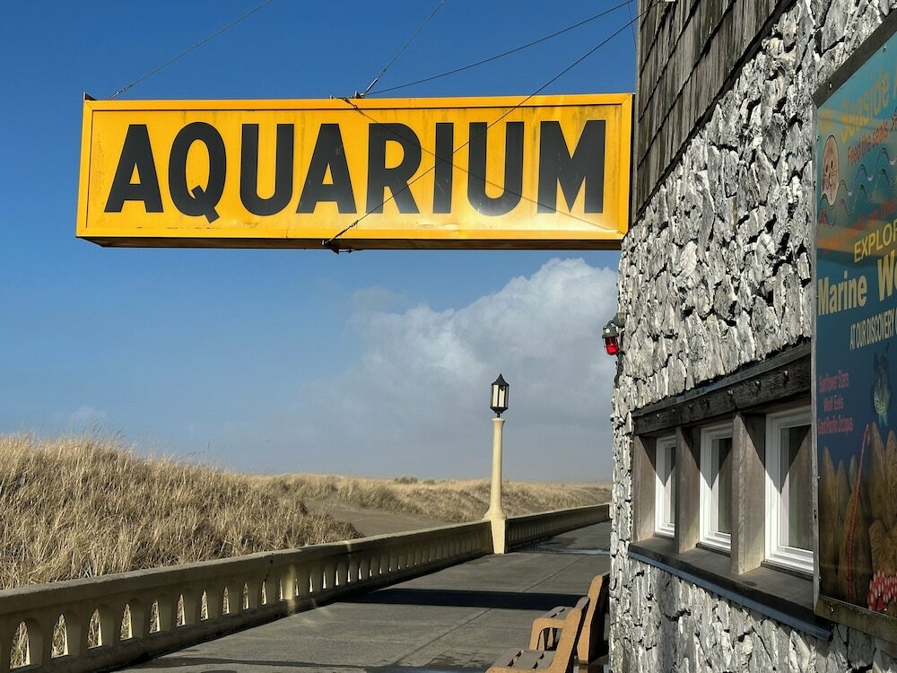 Фото Ebb Tide Oceanfront Inn