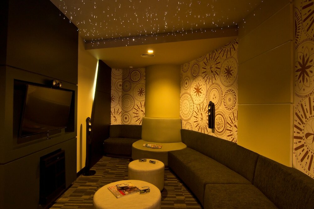 Фото Royal Wing Suites & SPA