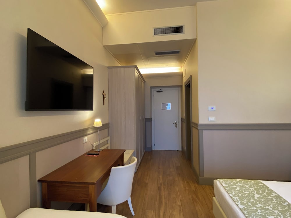 Фото Basilica Hotel