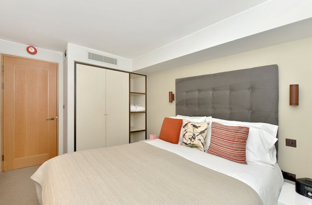 Фото Superior St Christophers Place