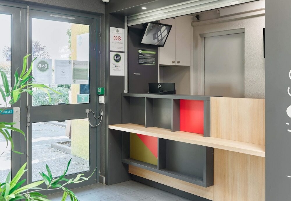 Фото B&b Hotel Evry Lisses 1