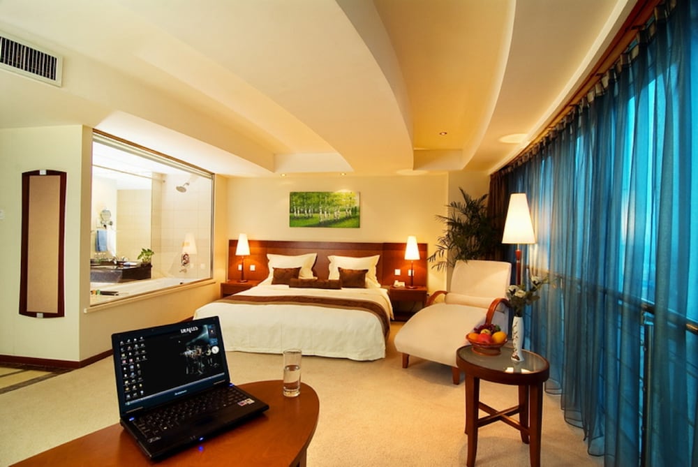 Фото Super House International