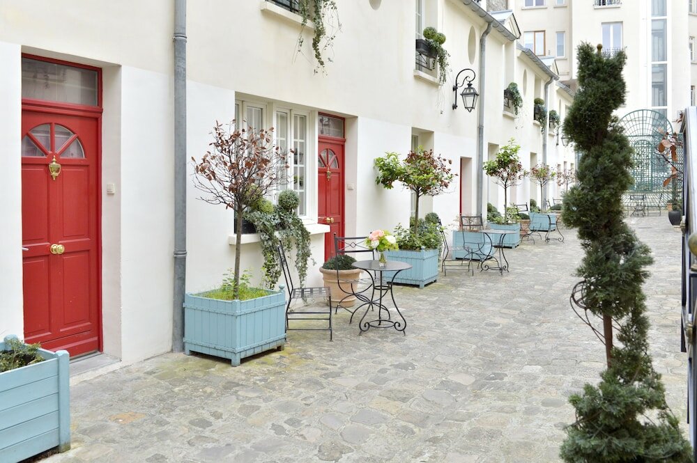 Фото Unic Renoir Saint-Germain